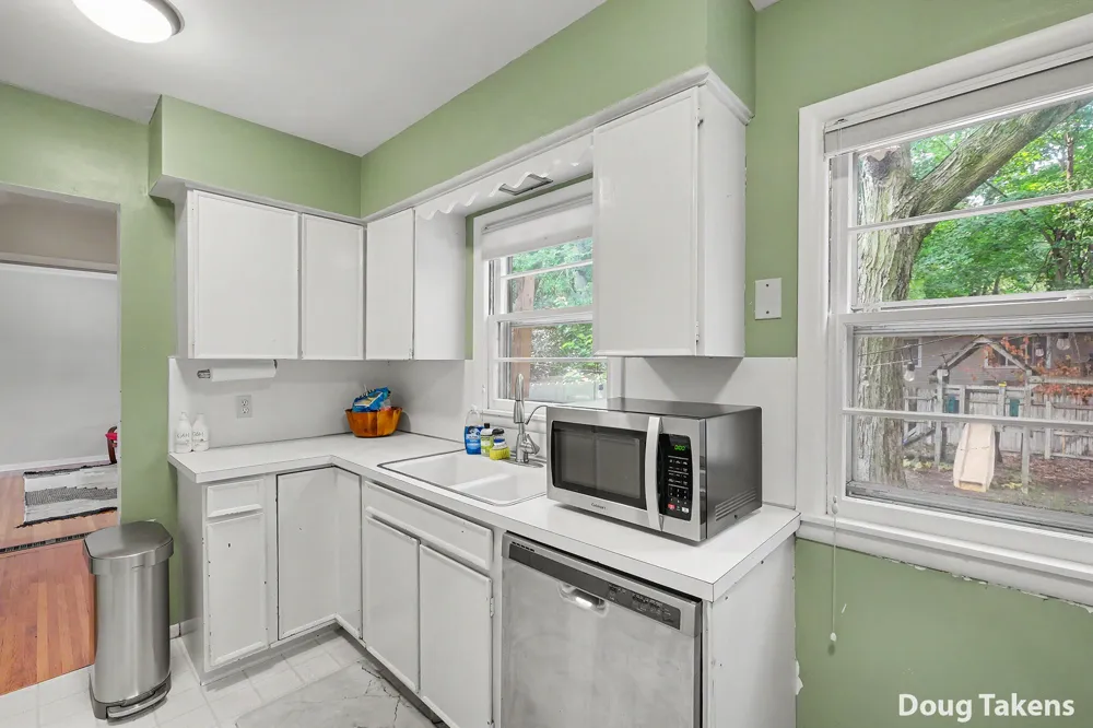 4445 Marshall Avenue SE Kentwood City, MI 49508