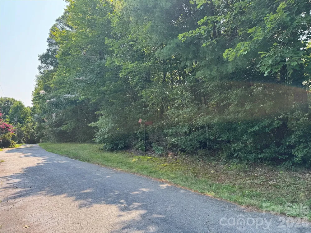 8 8th Avenue SE Hickory, NC 28602