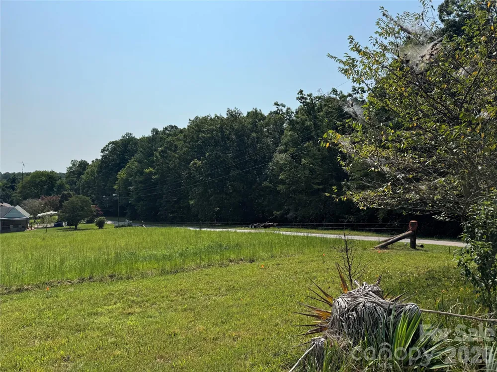 8 8th Avenue SE Hickory, NC 28602