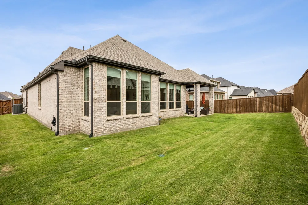 4108 Fall Aster Way Aubrey, TX 76227