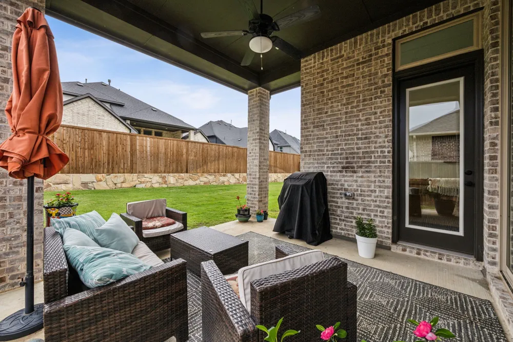 4108 Fall Aster Way Aubrey, TX 76227