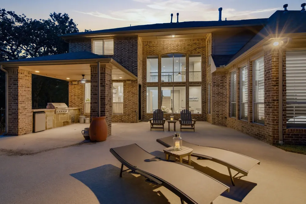 2104 Beachview Drive Flower Mound, TX 75022