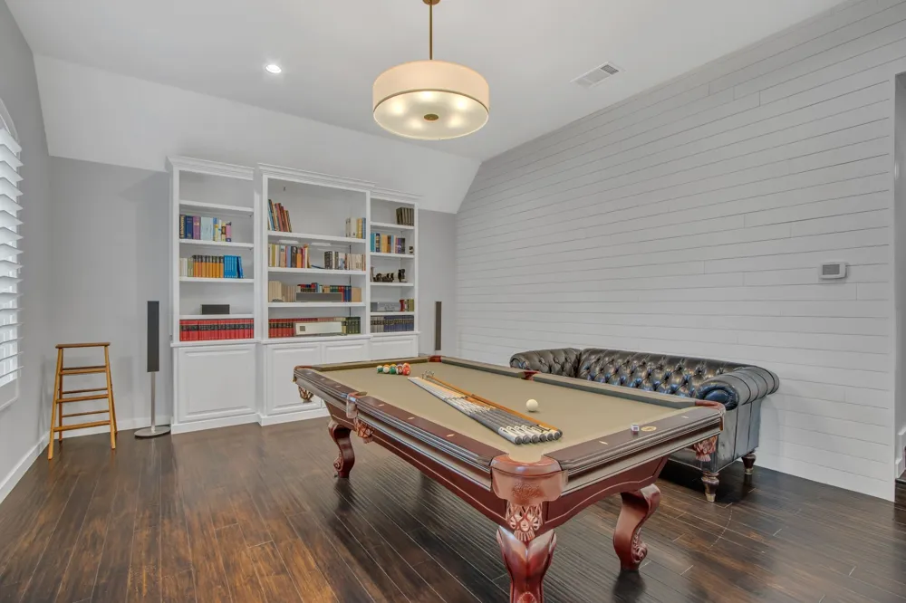 2104 Beachview Drive Flower Mound, TX 75022