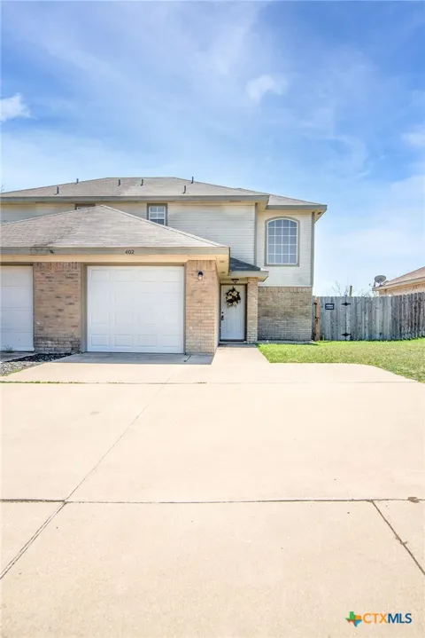 402 Deloris Dr.