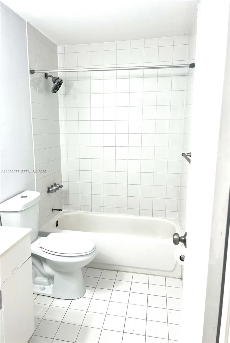 505 NW 177th St #225 Miami Gardens, FL 33169
