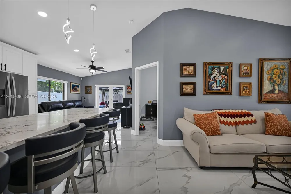17640 SW 4th Ct Pembroke Pines, FL 33029