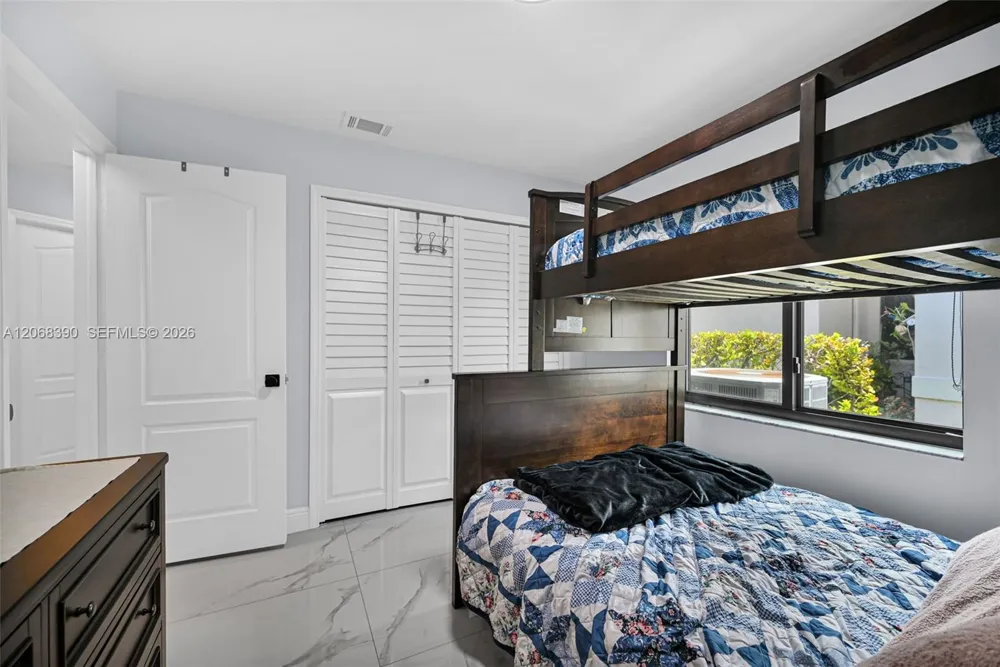 17640 SW 4th Ct Pembroke Pines, FL 33029