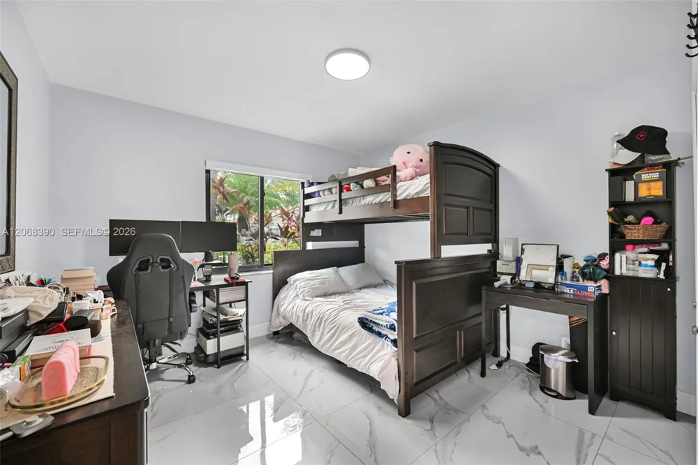 17640 SW 4th Ct Pembroke Pines, FL 33029