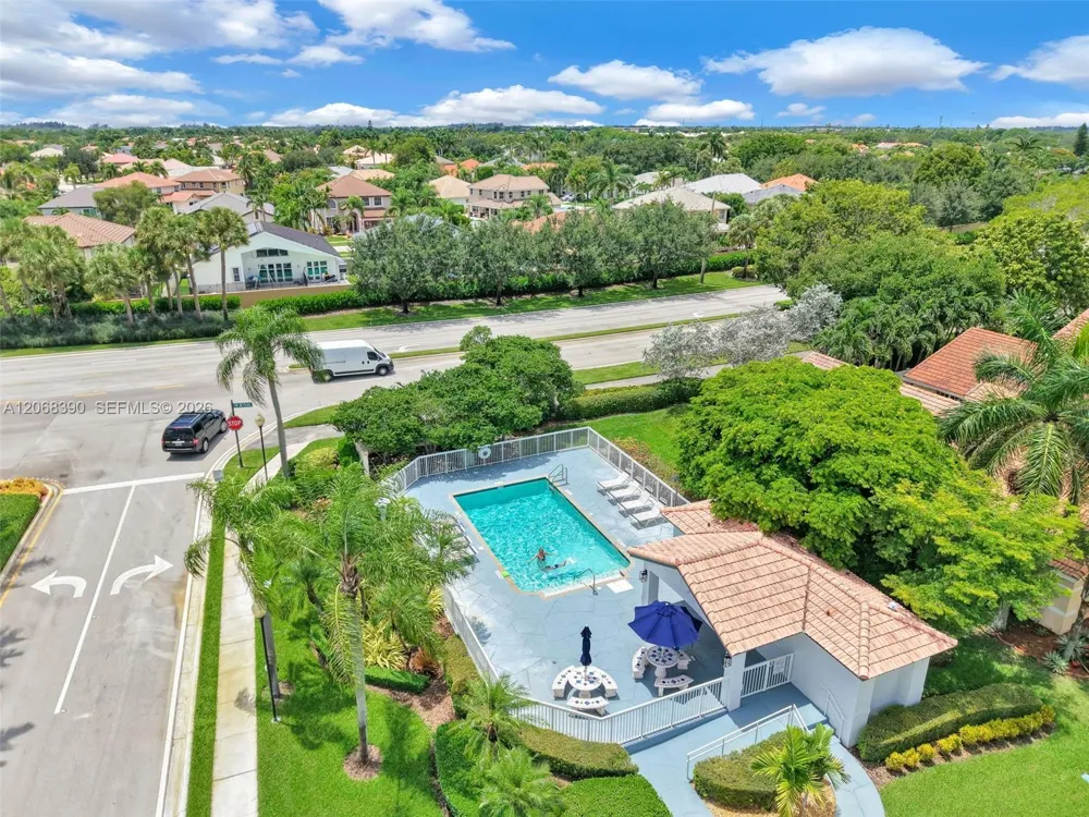 17640 SW 4th Ct Pembroke Pines, FL 33029