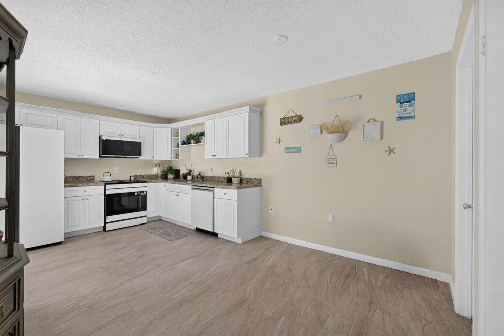 5107 51ST WAY West Palm Beach, FL 33409