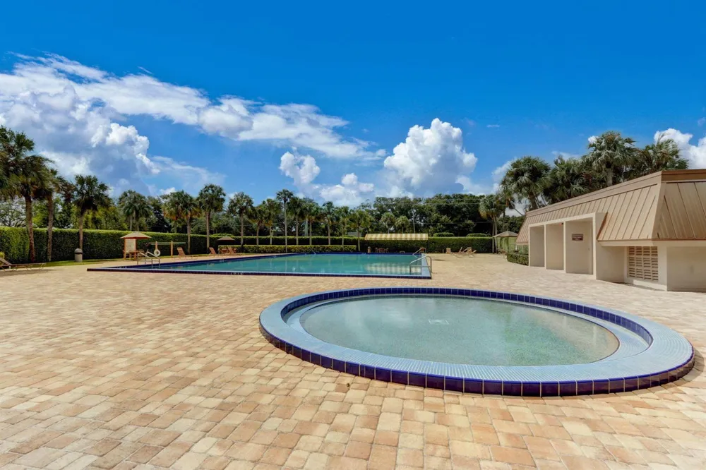 5107 51ST WAY West Palm Beach, FL 33409