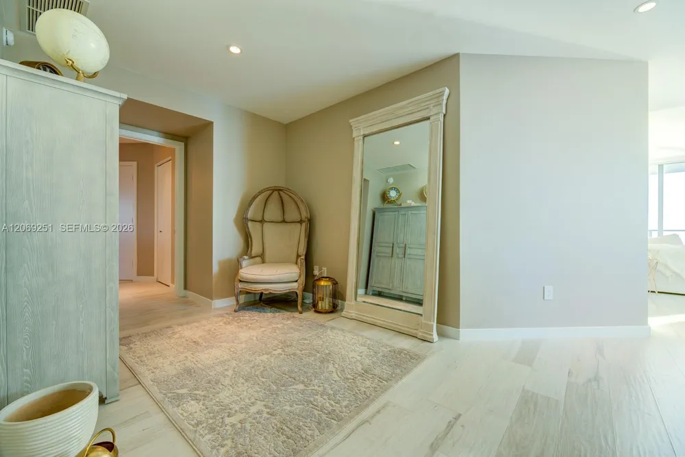 480 NE 31 ST #2601 Miami, FL 33137