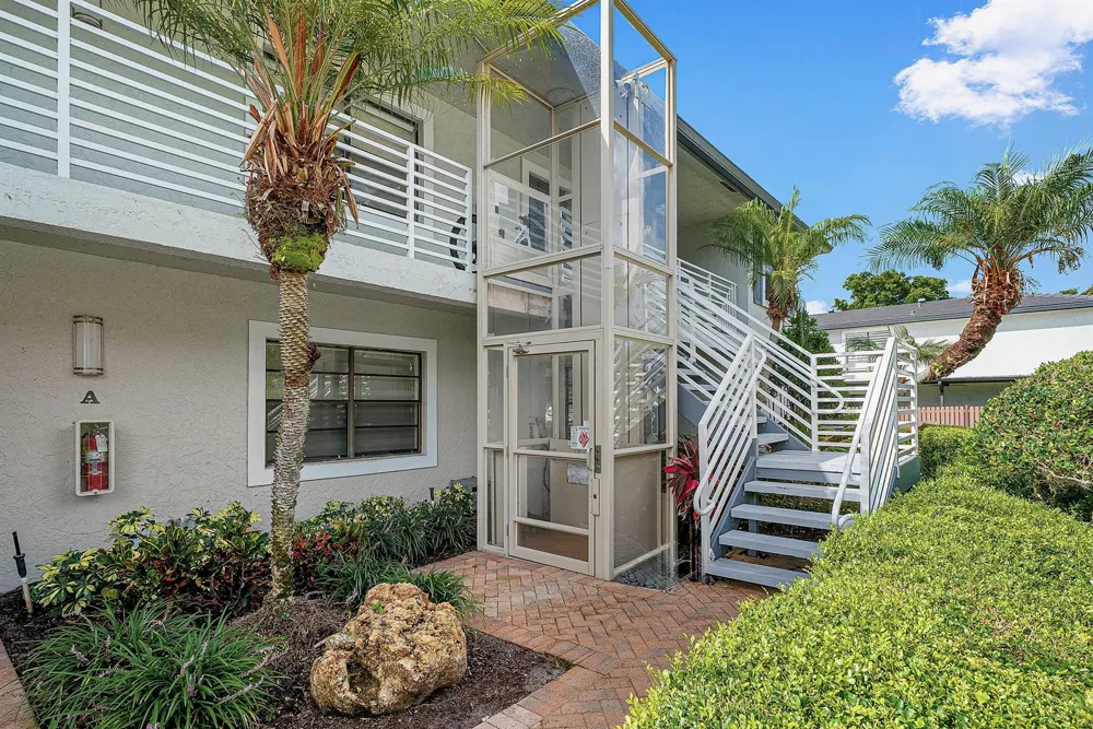 12 Southport Lane #D Boynton Beach, FL 33436