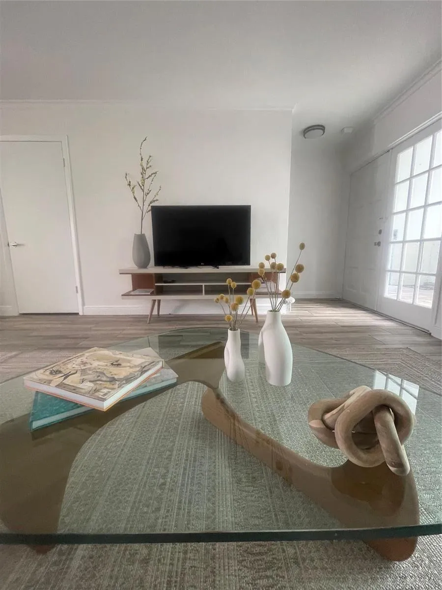 2708 NE 14th Street Causeway #2 Pompano Beach, FL 33062