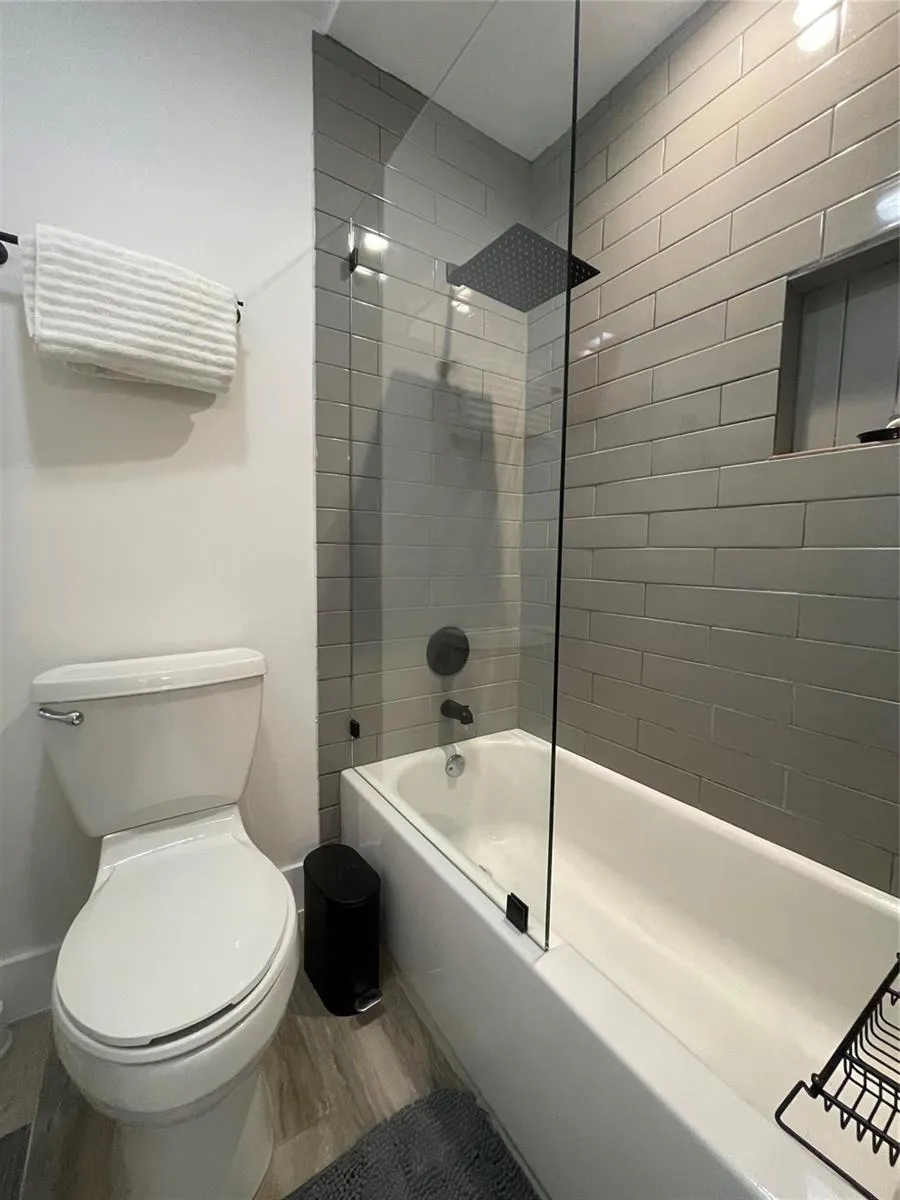 2708 NE 14th Street Causeway #2 Pompano Beach, FL 33062