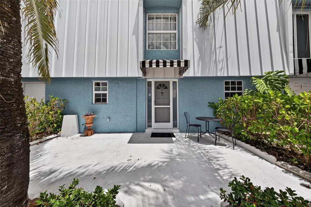 2708 NE 14th Street Causeway #2 Pompano Beach, FL 33062