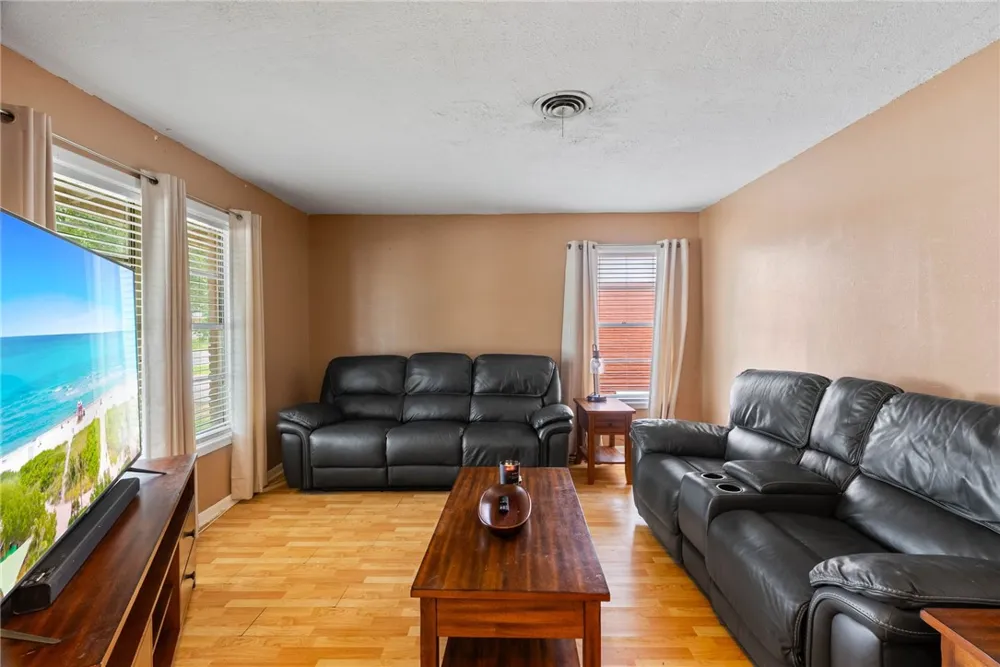 106 Rice Drive Portland, TX 78374