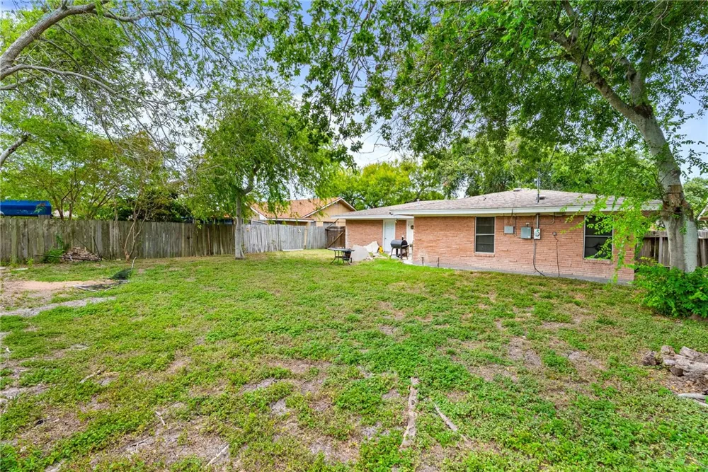 106 Rice Drive Portland, TX 78374