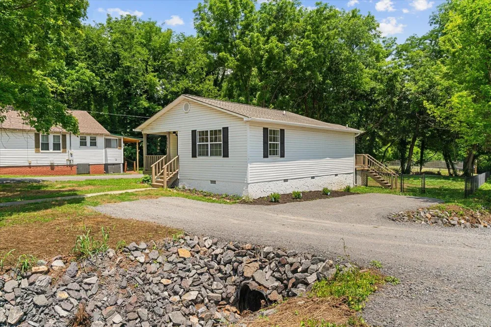 8956 Hiwassee Street NE Charleston, TN 37310
