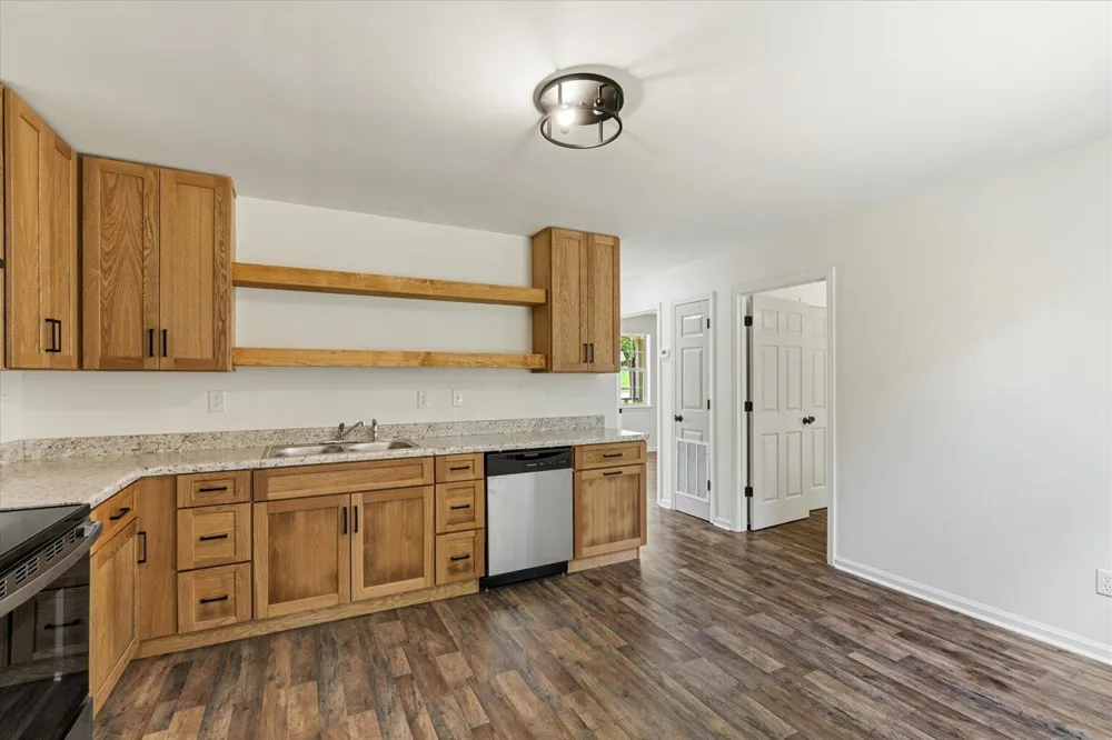 8956 Hiwassee Street NE Charleston, TN 37310