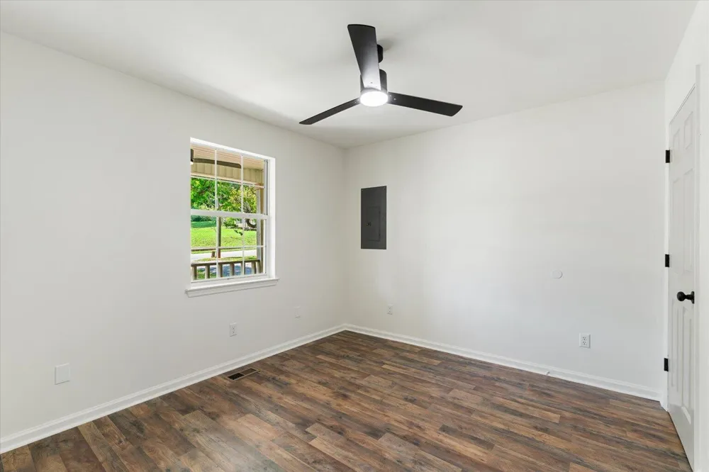 8956 Hiwassee Street NE Charleston, TN 37310