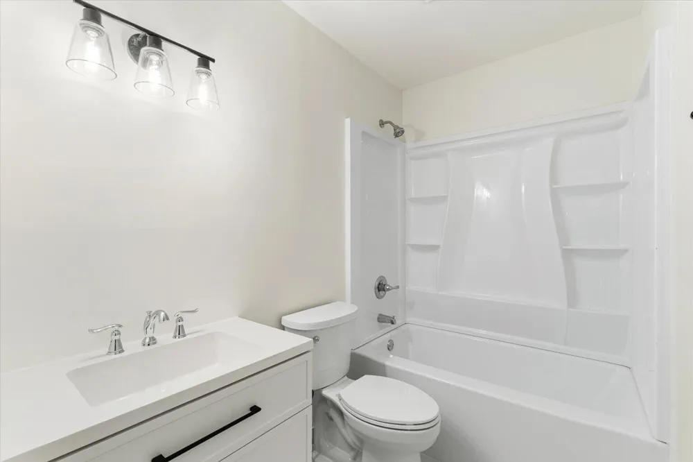 8956 Hiwassee Street NE Charleston, TN 37310