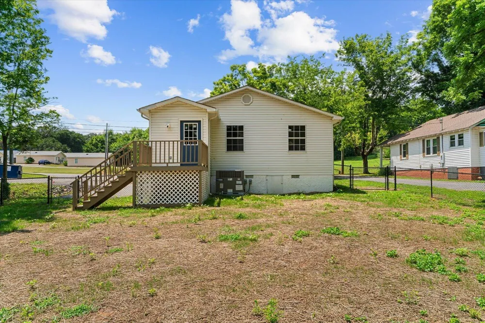 8956 Hiwassee Street NE Charleston, TN 37310