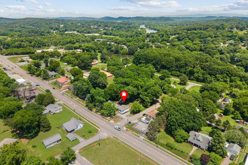 8956 Hiwassee Street NE Charleston, TN 37310