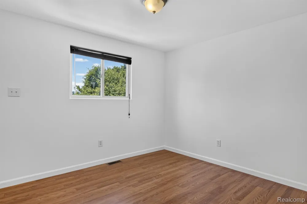 6800 Jackson Taylor City, MI 48180