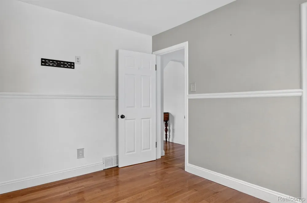 6800 Jackson Taylor City, MI 48180