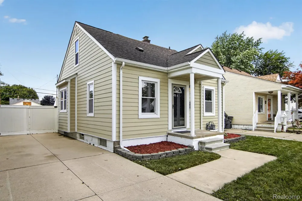 6800 Jackson Taylor City, MI 48180