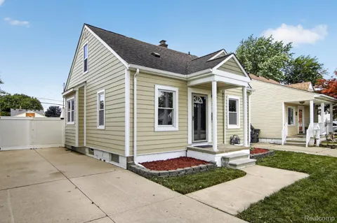 6800 Jackson