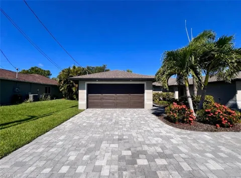 3322 SW 17th Place