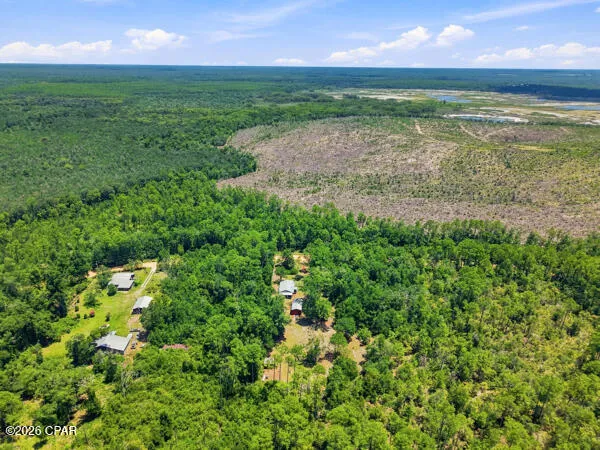 4586 Porter Pond Road Chipley, FL 32428