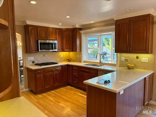 180 Apollo Court Novato, CA 94947