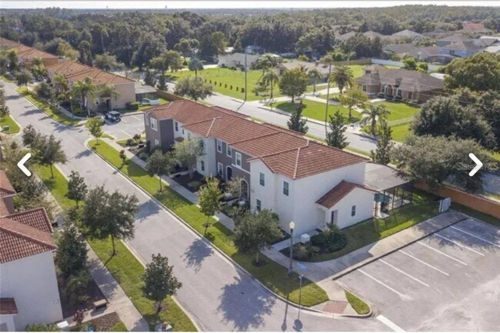 1050 LAS FUENTES DRIVE Kissimmee, FL 34746
