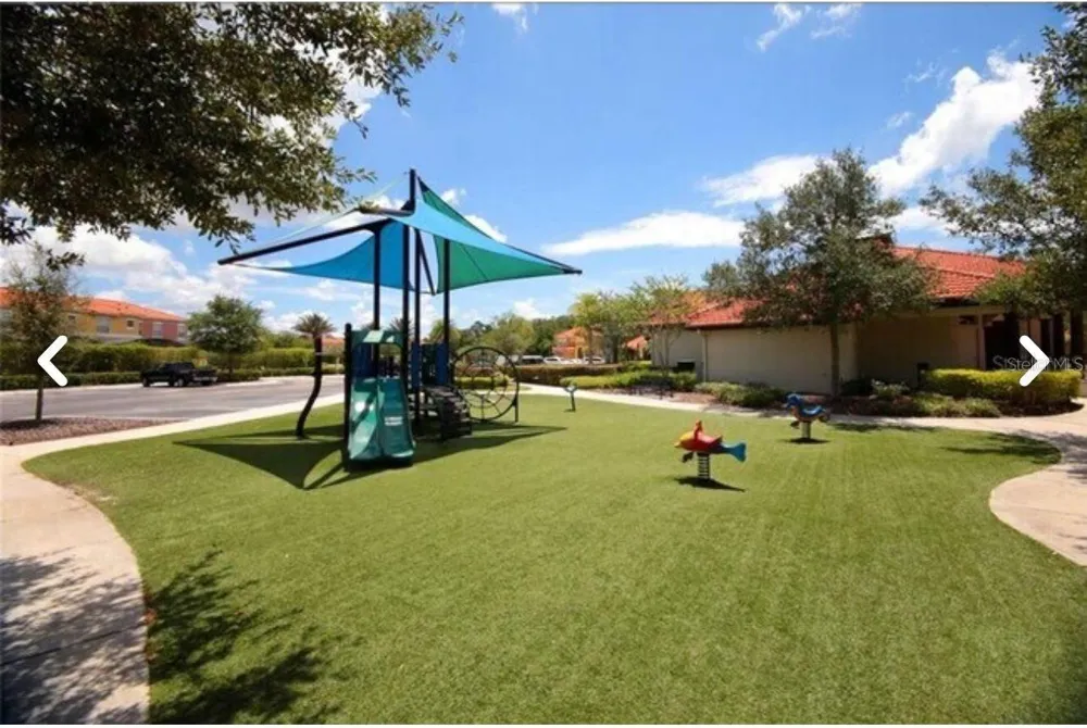 1050 LAS FUENTES DRIVE Kissimmee, FL 34746