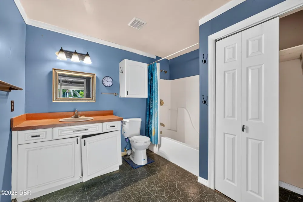 590 County Road 325 Bunnell, FL 32110