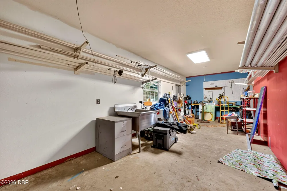 590 County Road 325 Bunnell, FL 32110
