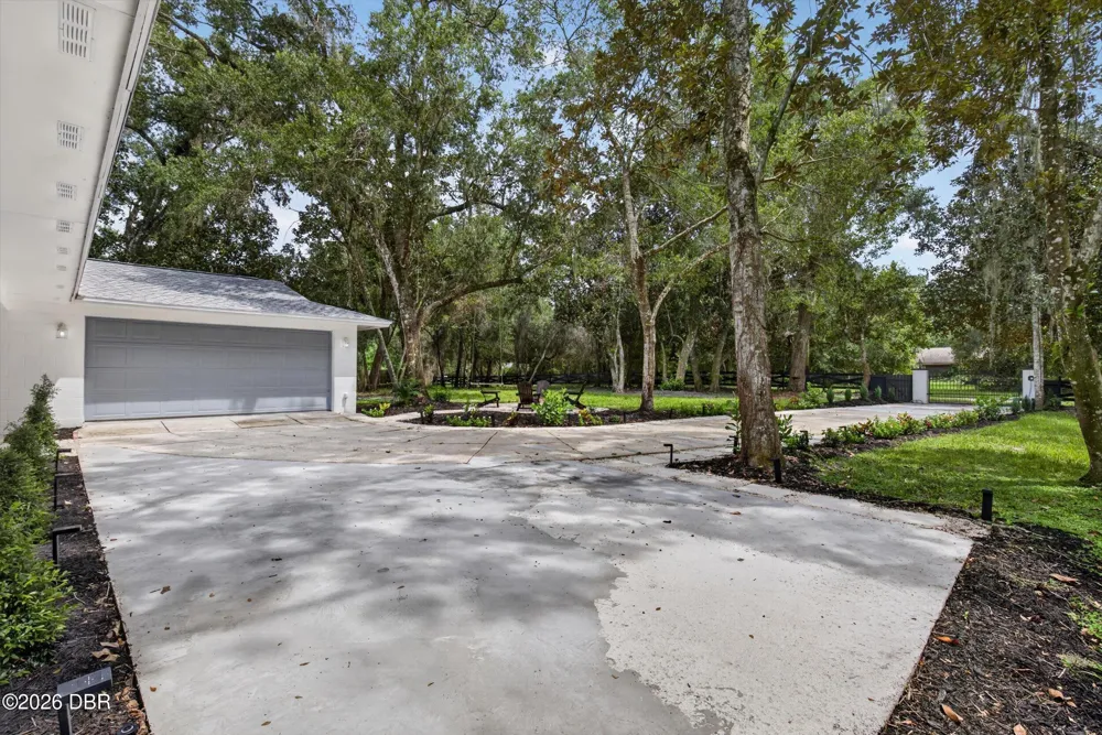 300 Scott Road Geneva, FL 32732