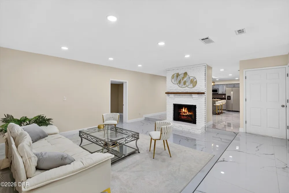 300 Scott Road Geneva, FL 32732