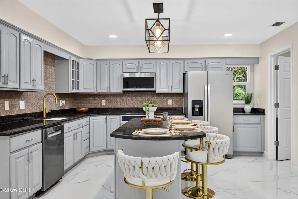 300 Scott Road Geneva, FL 32732