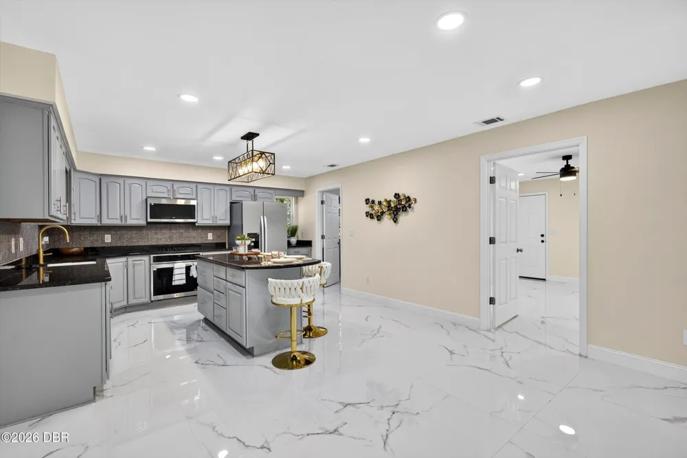 300 Scott Road Geneva, FL 32732
