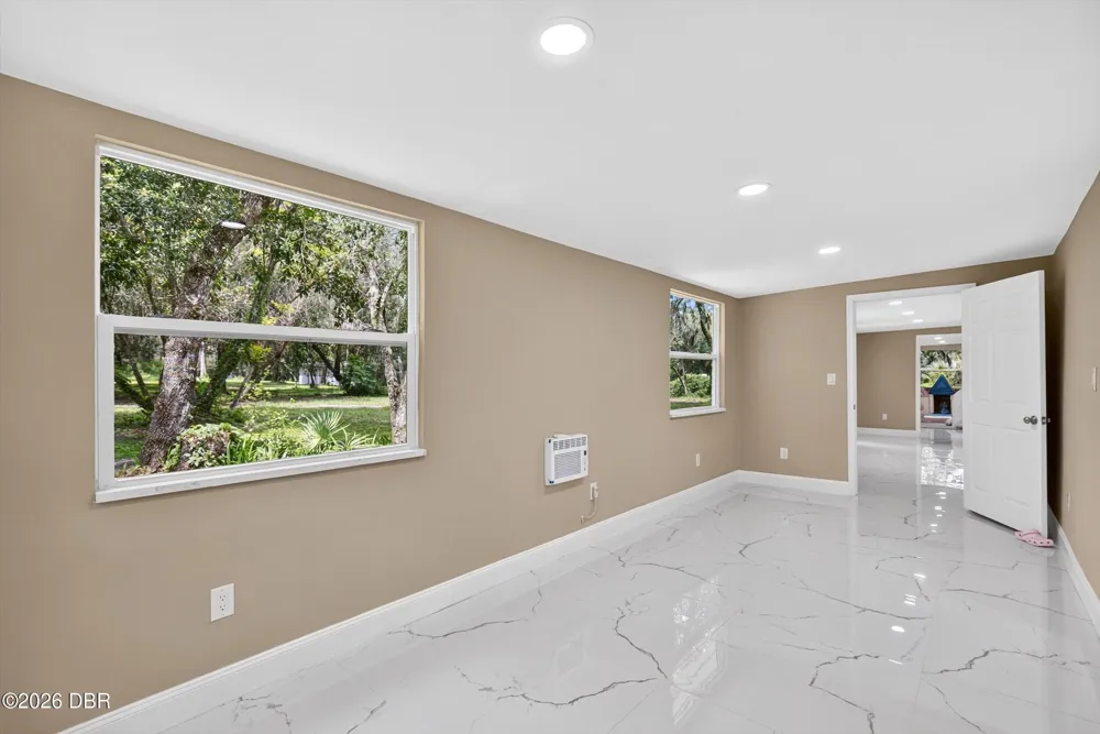 300 Scott Road Geneva, FL 32732