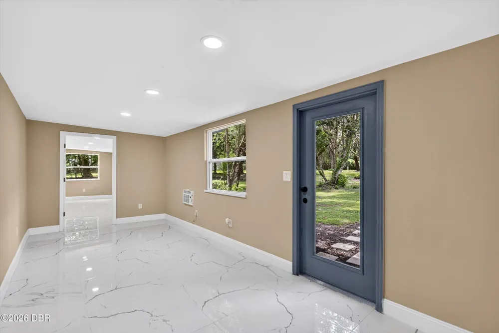 300 Scott Road Geneva, FL 32732