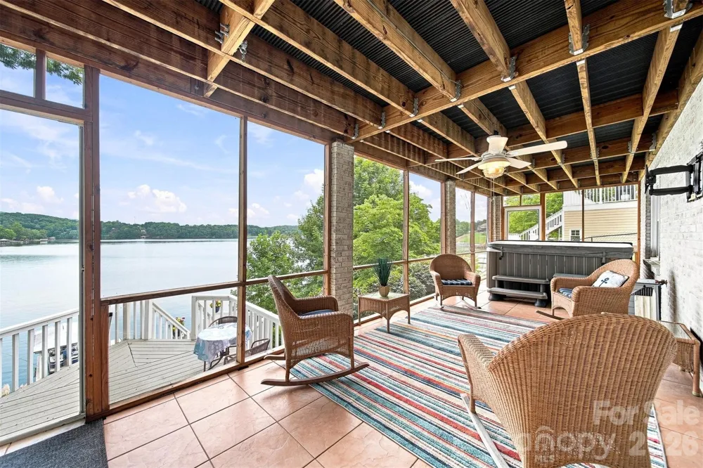 220 Lakeshore Lane Taylorsville, NC 28681