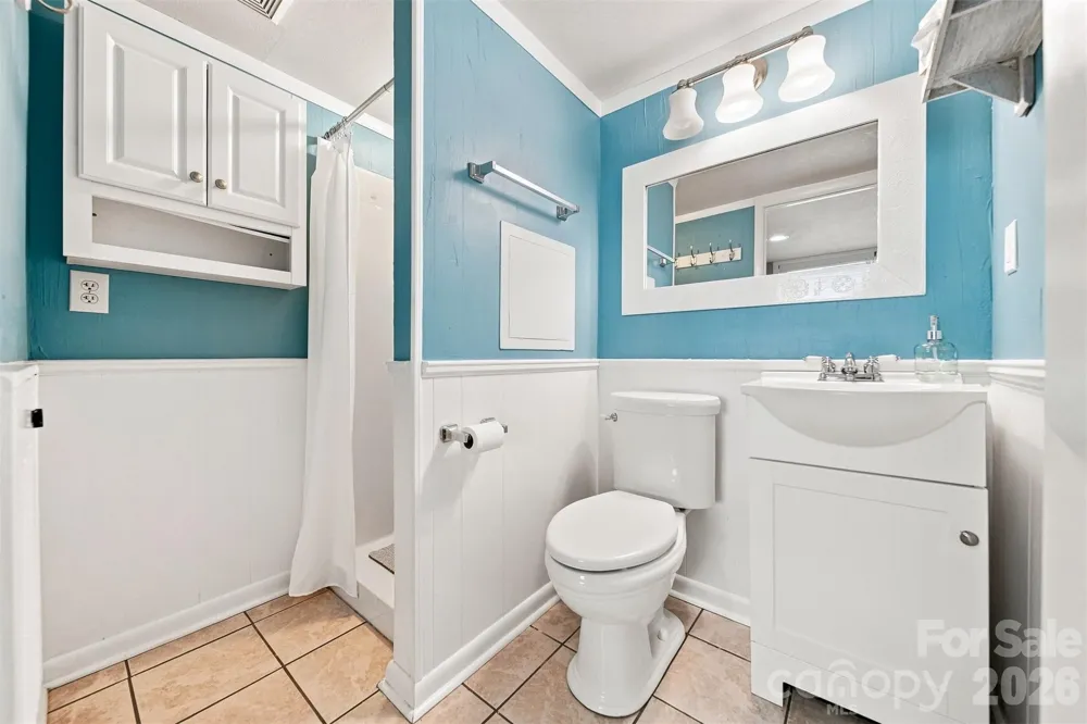 220 Lakeshore Lane Taylorsville, NC 28681