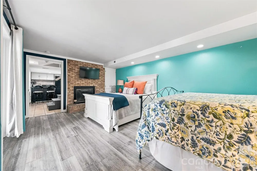 220 Lakeshore Lane Taylorsville, NC 28681