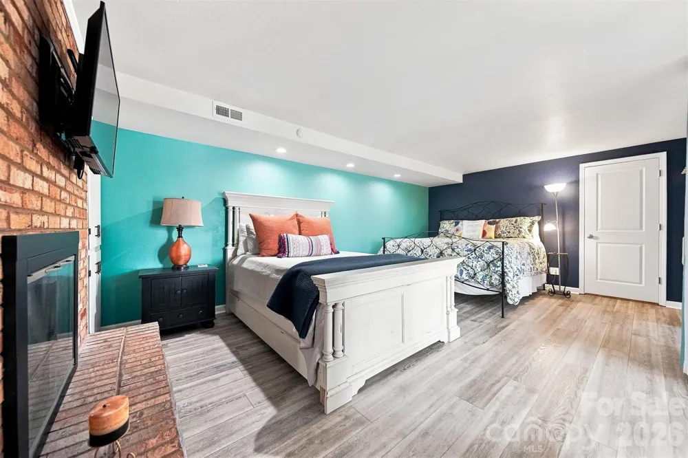 220 Lakeshore Lane Taylorsville, NC 28681