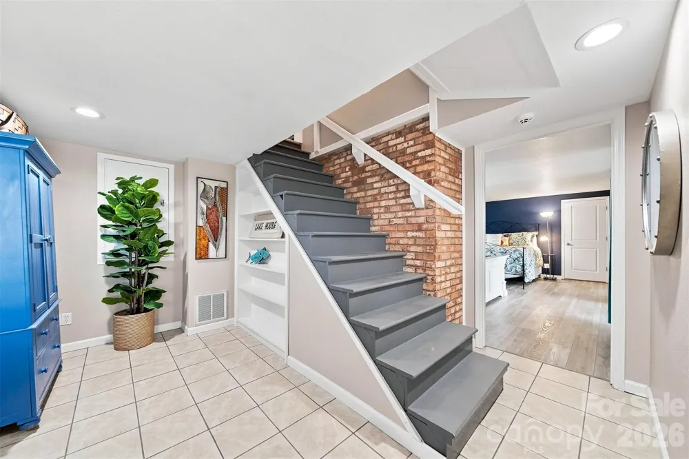 220 Lakeshore Lane Taylorsville, NC 28681